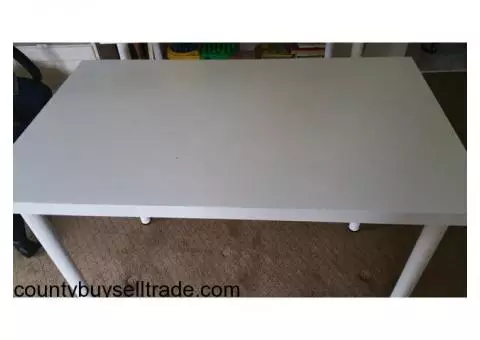 Ikea table good condition